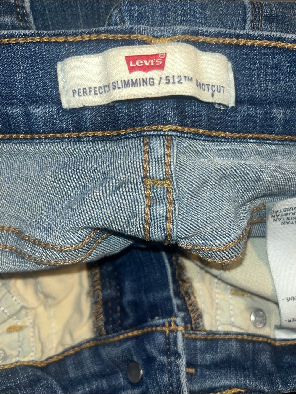 Levi's Perfectly Slimming 512 Bootcut Jeans - Picture 8 of 12